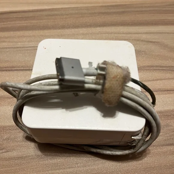 Computer Charger - Picture 11 of 16